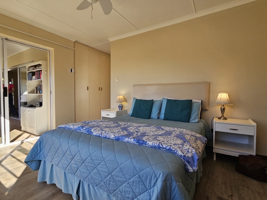 3 Bedroom Property for Sale in Wavecrest Eastern Cape
